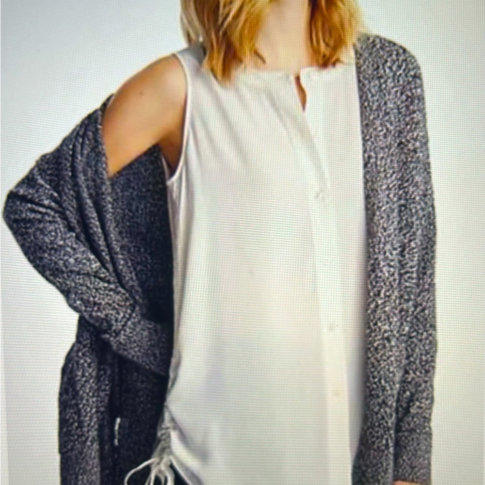 NWT: Ann Taylor Women’s Sleeveless Blouse